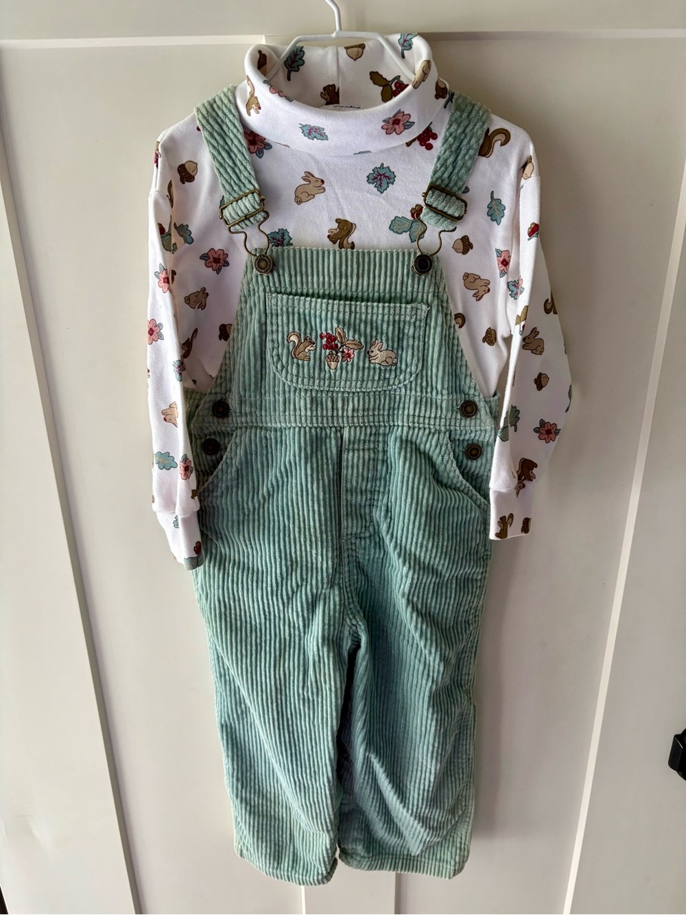 Vintage Hartstrings Squirrel Overalls Outfit Shirt Set 4T Corduroy Embroidered